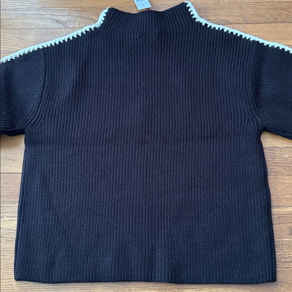 🐼 Ann Taylor black mock neck sweater w/ivory stitching details. Size XS. NWT. - Picture 4 of 8